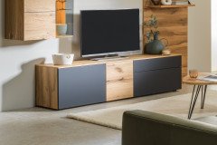 Como von Schösswender - Wohnwand VSCO 01R Kupfereiche bronze geölt