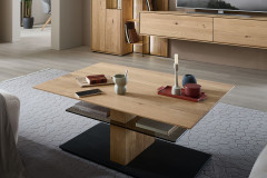 Vala von Hartmann - Wohnwand V20 aus massiver Kerneiche natur