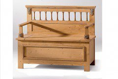 Alina von Gradel - Beistelltisch Fichte, weiß lackiert