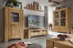 Loft-living von SKALIK - Wohnwand aus Wildeiche