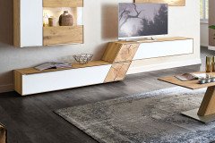 Talvera 1015 von Decker - Wohnwand V15420 massive Asteiche/ anthrazit