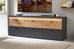 Butera von IDEAL Möbel - Highboard in Eiche Gustavson mit Frontbeleuchtung